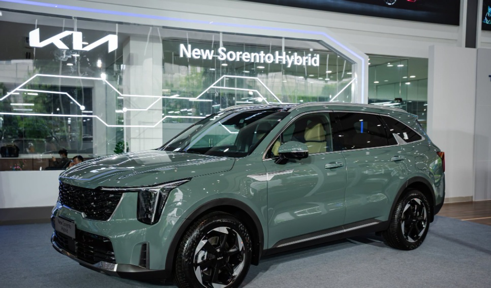 Kia Sorento Hybrid 2026 xuất hiện tại Việt Nam: Dự kiến giao xe từ tháng 8 với giá dưới 1,4 tỷ đồng